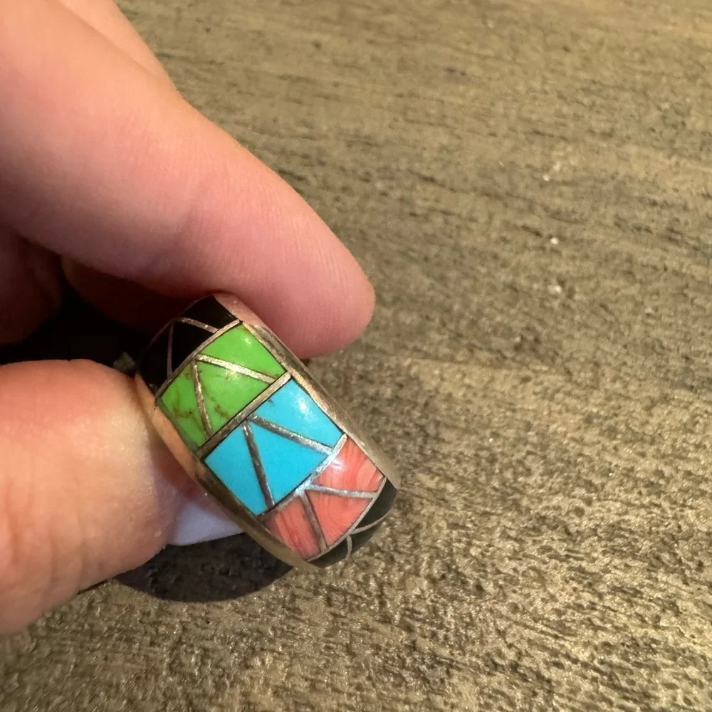 Signed CJ ( Butler) Native American Navajo Turquoise Coral Onyx Ring 7.9G